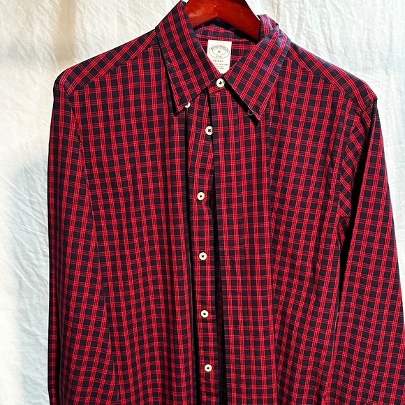 Men's Red/Black Checkered Brooks Brothers Button-Down Shirt (M) - Picture 2 of 6